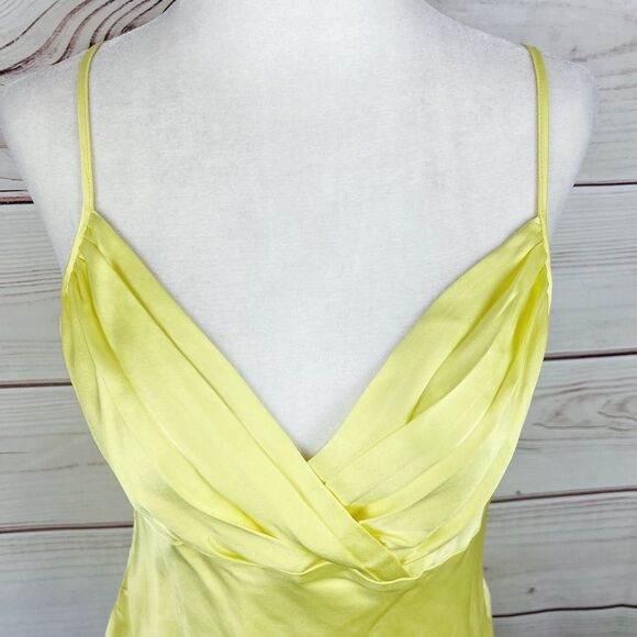 TO THE MAX Canary Yellow Retro Silky 90’s Top Sz 8 - Picture 2 of 7